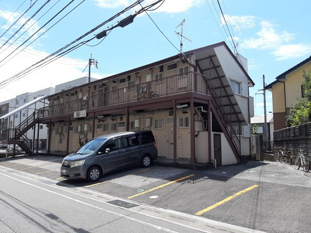 東雲ハイツの建物外観