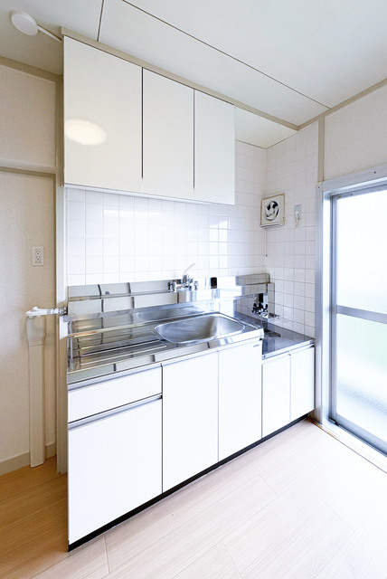 キッチン　コンパクトながら使いやすいキッチン