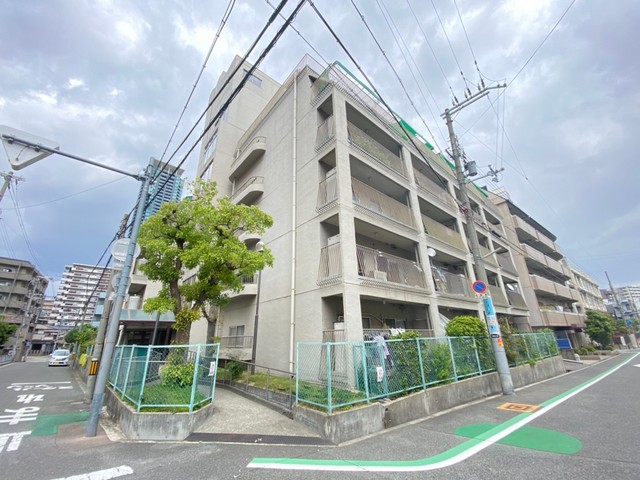 大阪市阿倍野区松崎町のマンションの建物外観