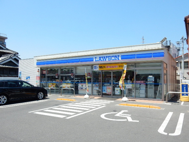 コンビニ　ローソン岡山津島南2丁目店（コンビニ）まで388m