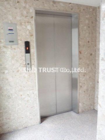 ロビー　落ち着いたロビーです