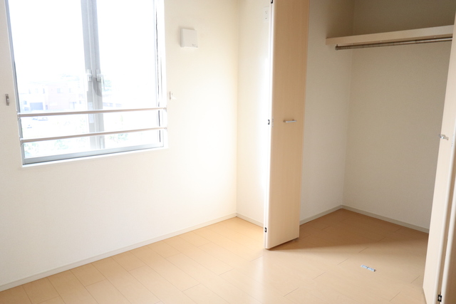 その他部屋・スペース　洋室のクローゼット　前回参考写真