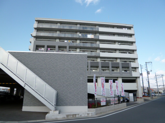 倉敷市阿知のマンションの建物外観