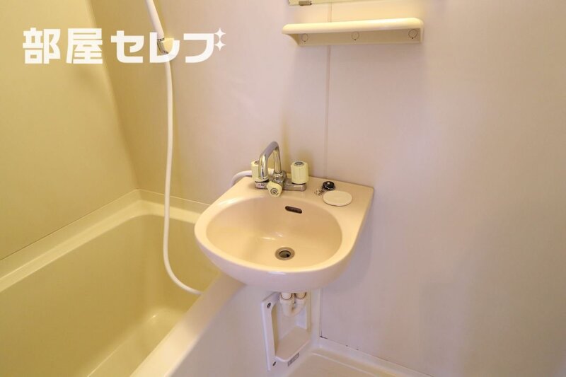 洗面設備　２０１号室写真