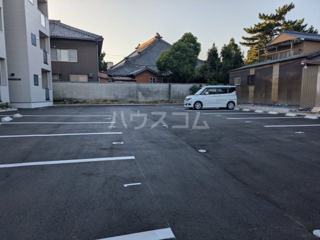 【ＬＥＣＯＣＯＮ半田IIの駐車場】