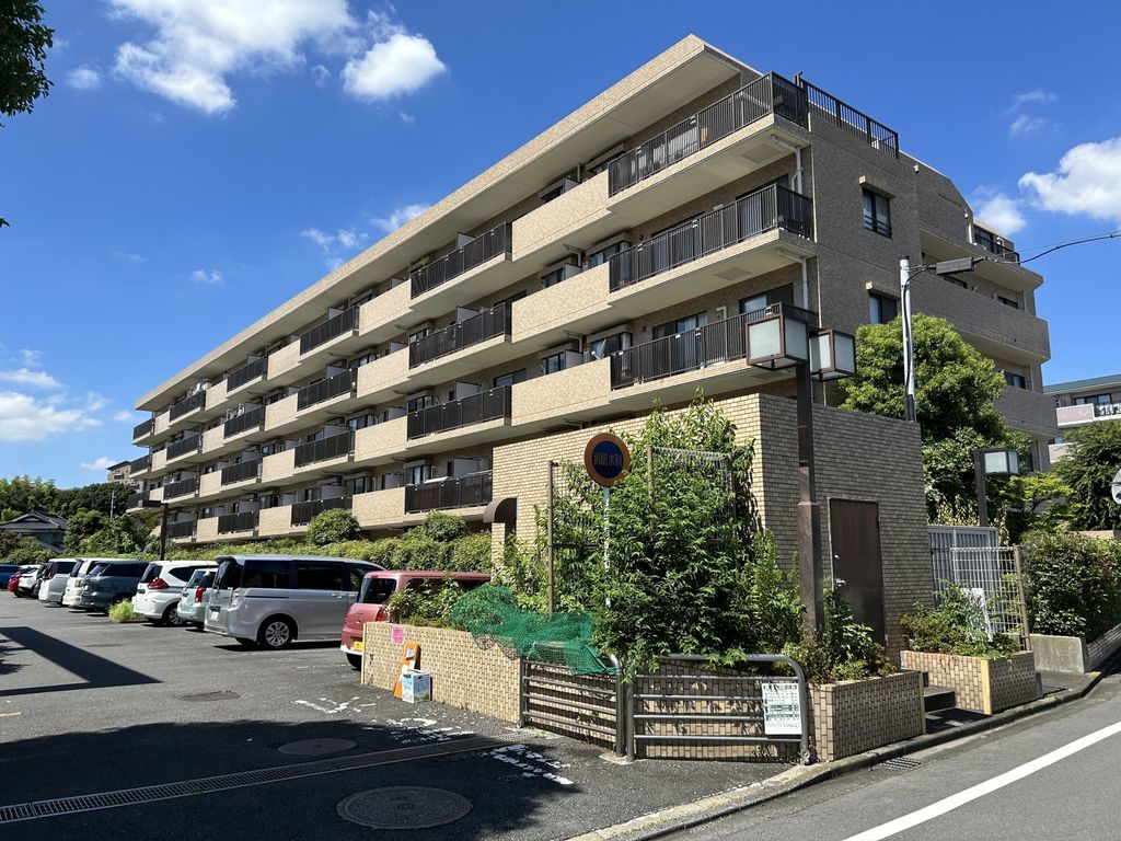 南町田パークホームズの建物外観