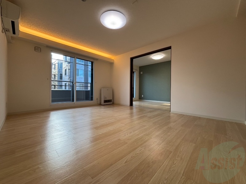 居室・リビング　広くてキレイなＬＤＫが広がっていて、充実した生活が送れそう。