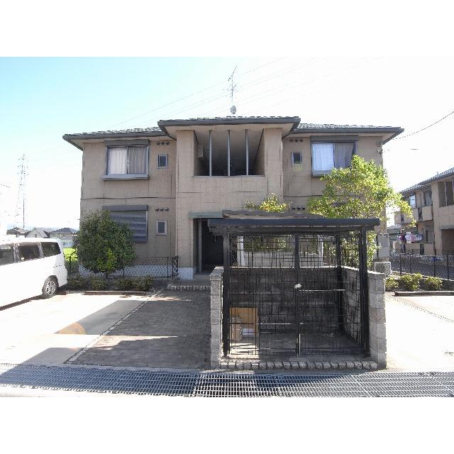 【磯城郡田原本町大字千代のアパートの建物外観】