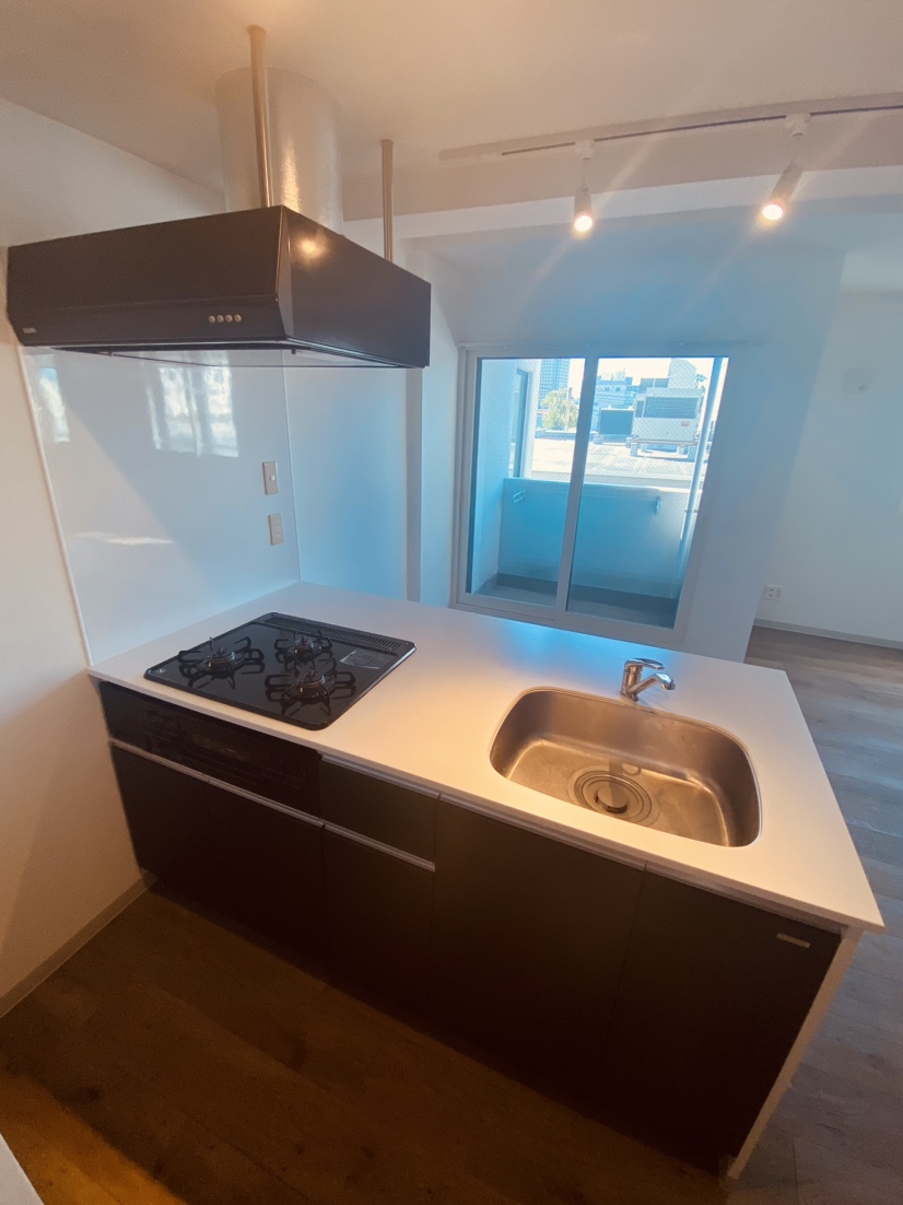 キッチン　人気の対面システムキッチンタイプです！