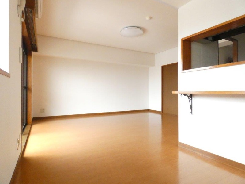 居室・リビング　図面と現状に相違がある場合には現状を優先