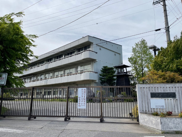 中学校　松本市立松島中学校（中学校）まで1143m