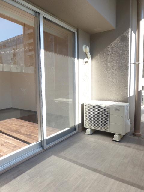 バルコニー　バルコニー