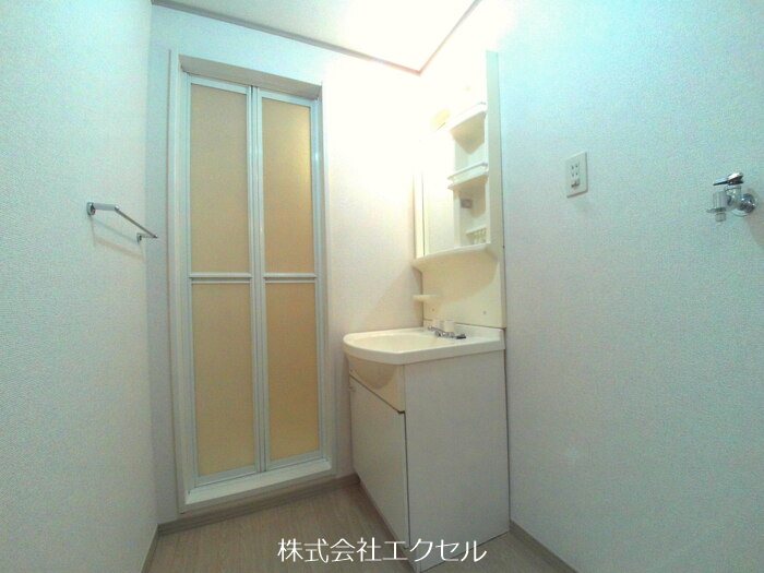 洗面設備　独立洗面台です。