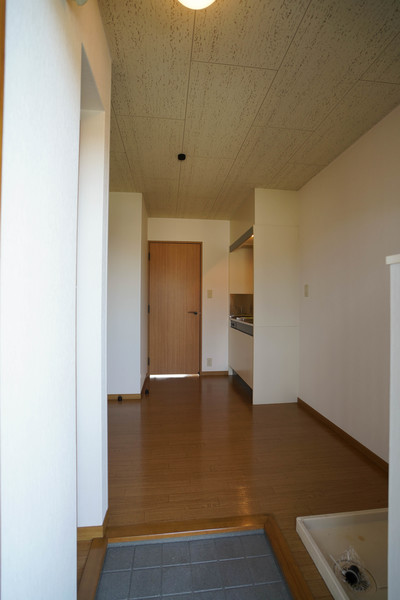 玄関　２階のお部屋です