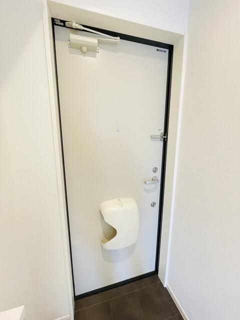 玄関　すっきりシンプルな玄関スペースです！