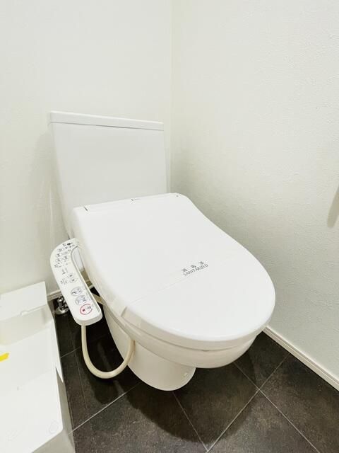 トイレ　洗浄便座付です！