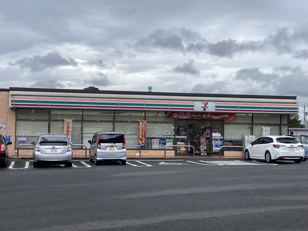 コンビニ　セブンイレブン 小倉熊谷3丁目店（コンビニ）まで983m