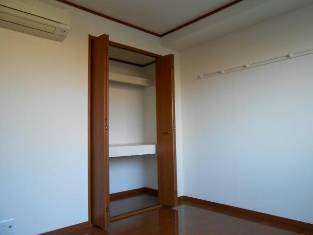 収納　クローゼット