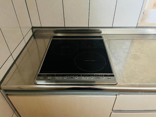 キッチン　IHクッキングヒーター