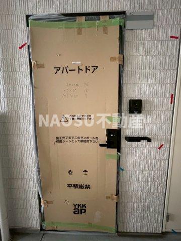 エントランス　落ち着いたエントランスです