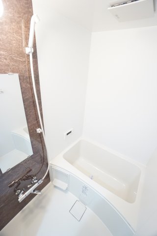 バス・シャワールーム　※同物件・同タイプの写真です。