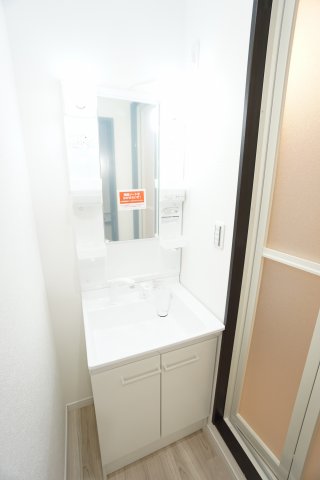 洗面設備　※同物件・同タイプの写真です。