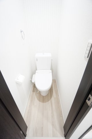 トイレ　※同物件・同タイプの写真です。