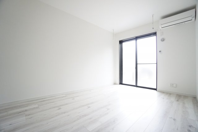 居室・リビング　※同物件・同タイプの写真です。