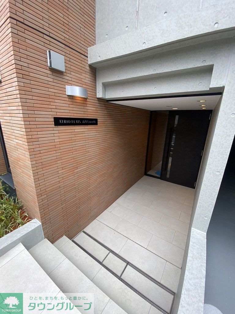 ロビー　お部屋探しはタウンハウジングへ♪