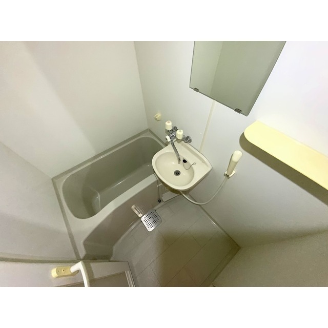 バス・シャワールーム　洗面