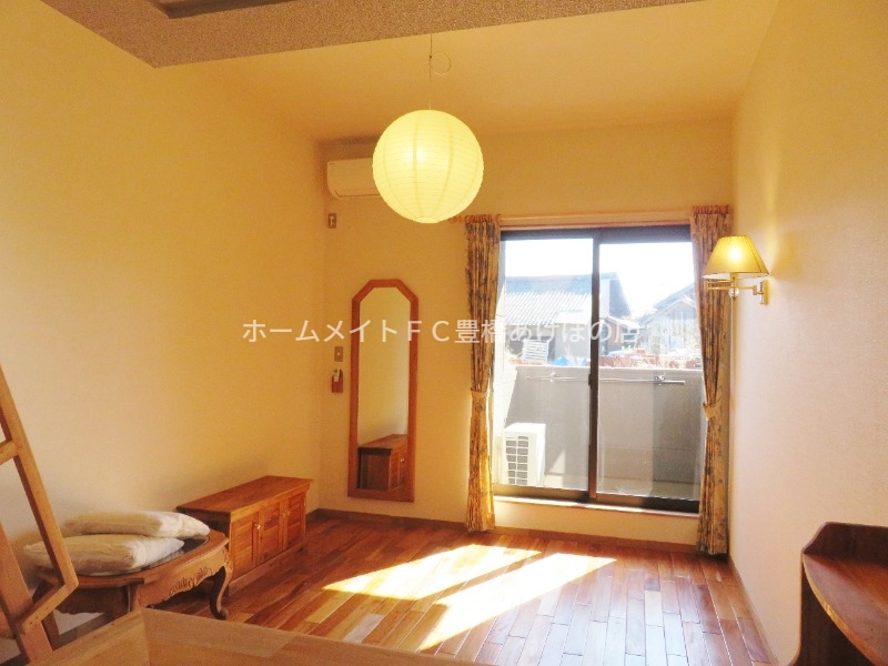 居室・リビング　同型別部屋写真