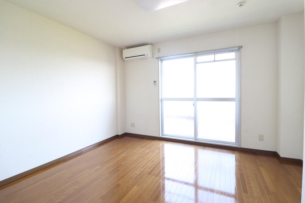 居室・リビング　7帖の洋室☆