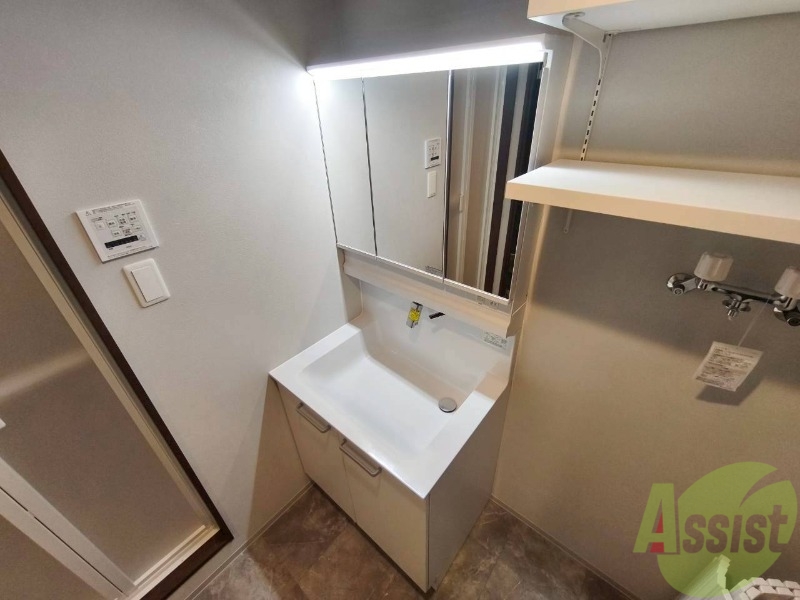 洗面設備　シャンプードレッサーで身支度もラクラクです！