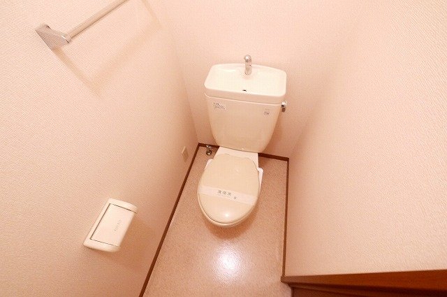 トイレ　トイレもきれいです
