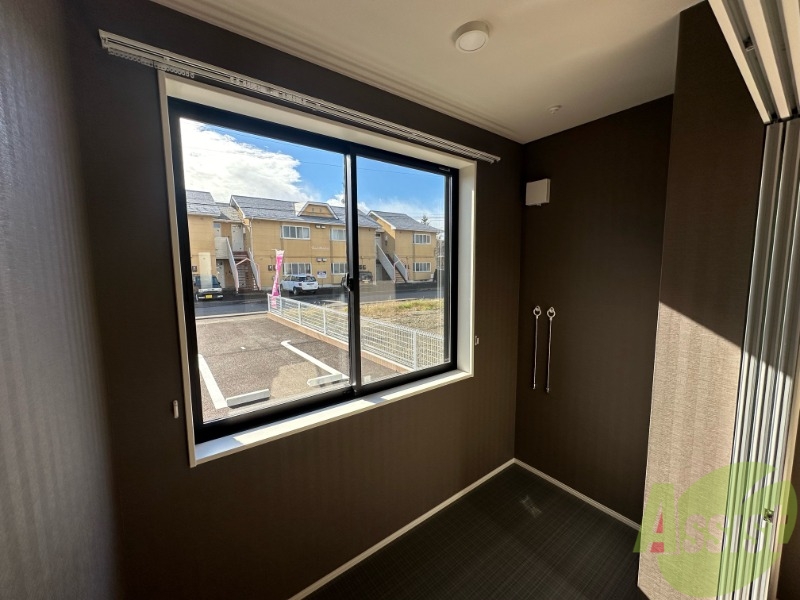 バルコニー　インナーバルコニーが付いているので洗濯物も干せます！