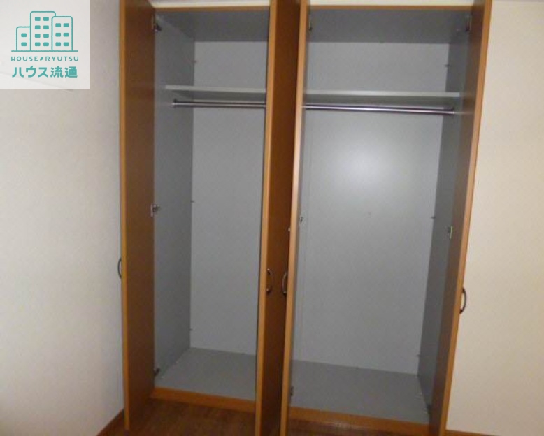 収納　※写真は別号室です