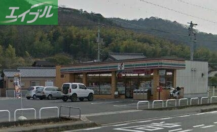 コンビニ　セブンイレブン岡山植松店（コンビニ）まで308m