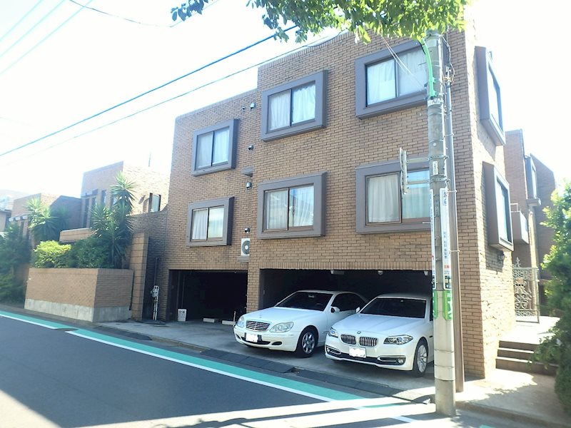 建物外観　各室角部屋マンション