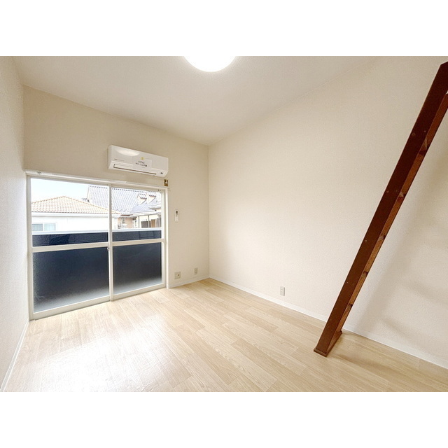 居室・リビング　メンテナンスの行き届いた部屋