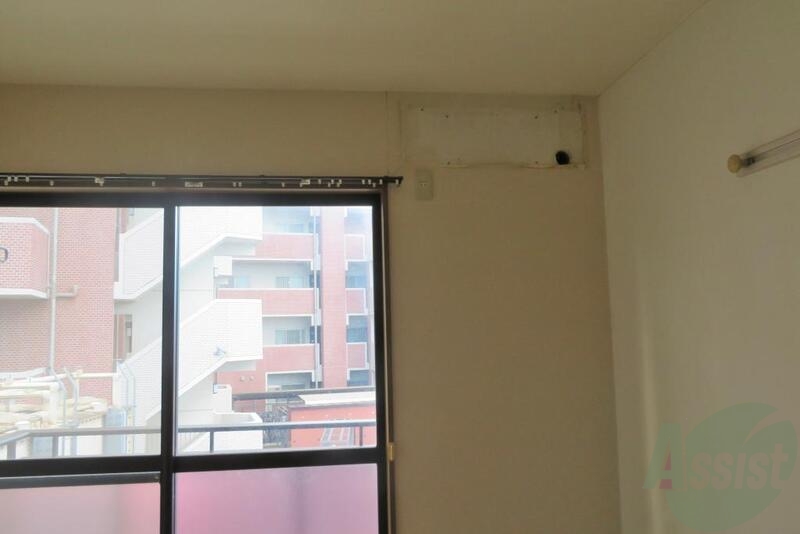 その他設備　まだエアコンは付いておりませんがここには新品のエアコンが、、