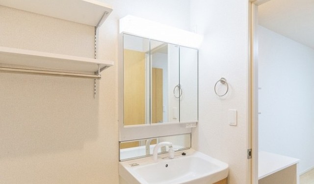 洗面設備　同仕様