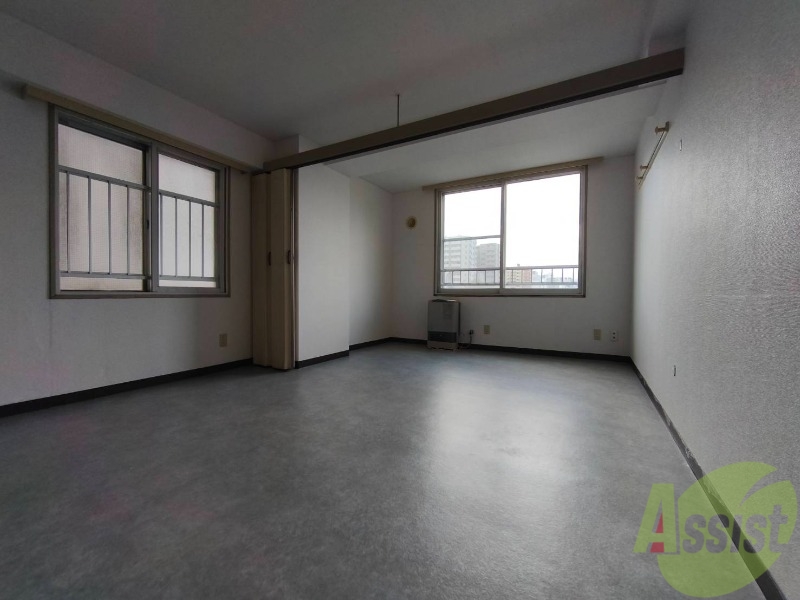 居室・リビング　広々としたリビングですね。使い勝手がよさそうですね！