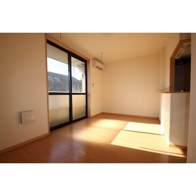 居室・リビング　内装写真は全て２０５にて撮影しました