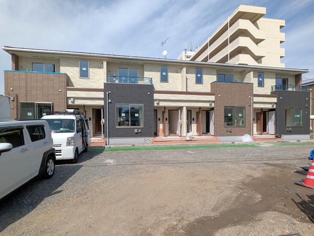 建物外観　建築中