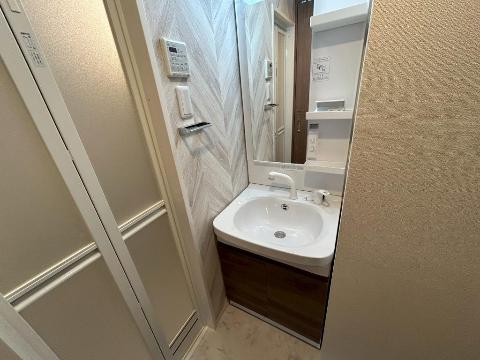 洗面設備　洗髪洗面化粧台