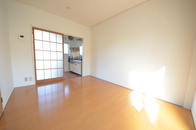 居室・リビング　～明るいお部屋ですね～