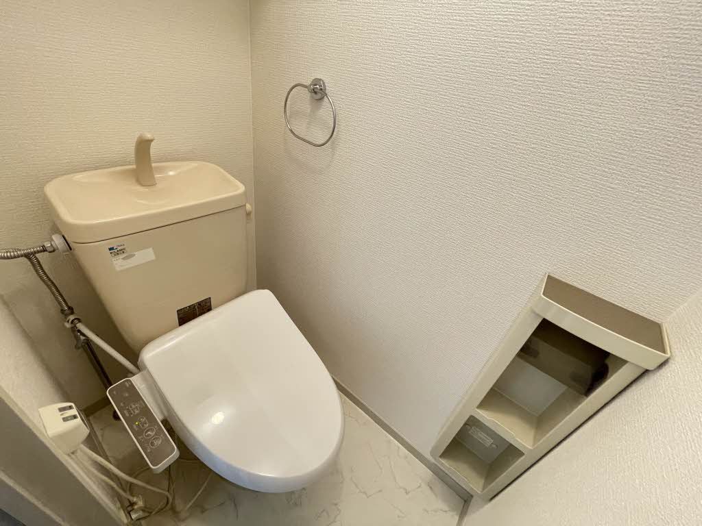 トイレ　トイレ