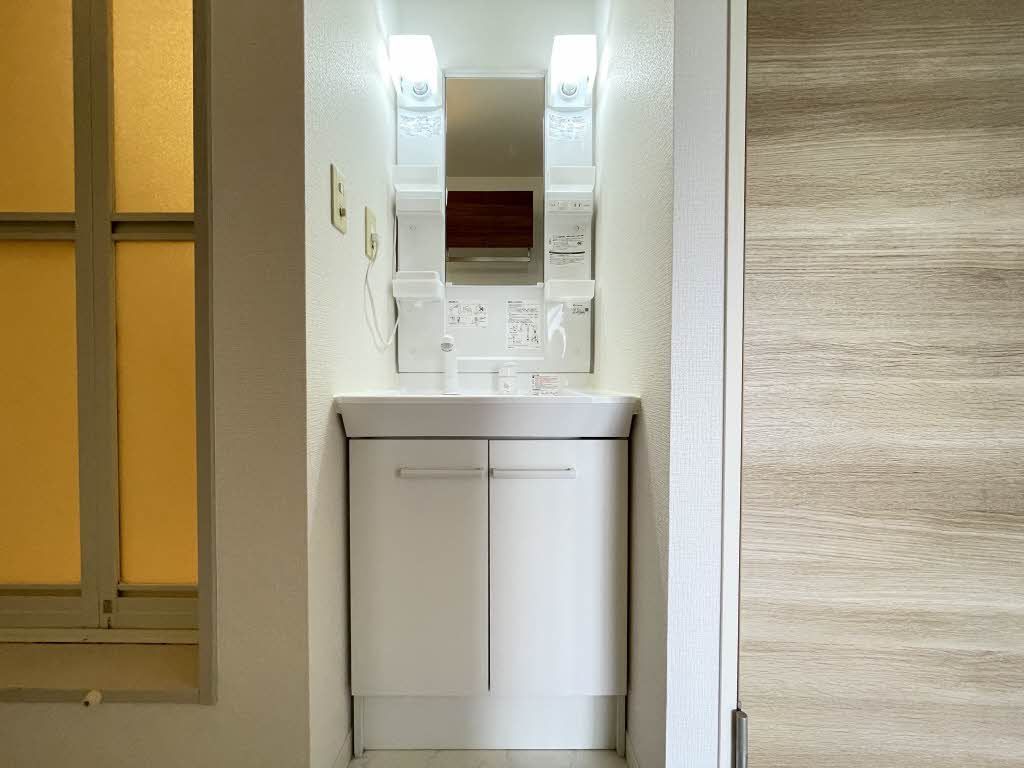 洗面設備　洗面化粧台