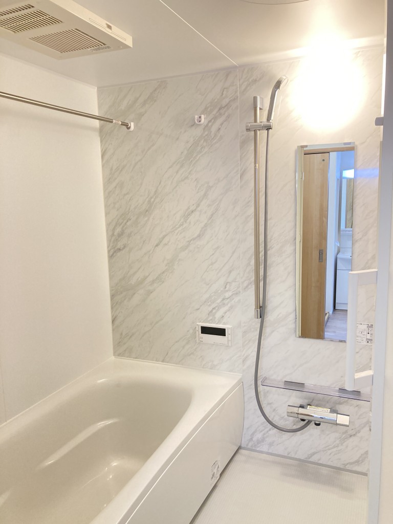 バス・シャワールーム