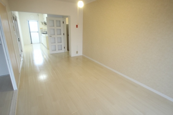 居室・リビング　※別部屋の写真です